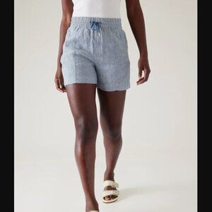 Athleta Retreat 100% Linen short in Chambray Blue Size 4